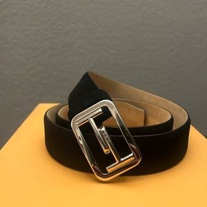 Tod’s men’s black suade belt new size 90 = 30-32 waist